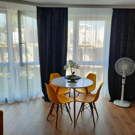 Apartman W Kolobrzegu Blisko Plazy, Parku I Promenady