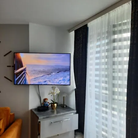 W Kolobrzegu Blisko Plazy, Parku I Promenady * Колобжег